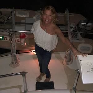 Meet your Posher, Stephany